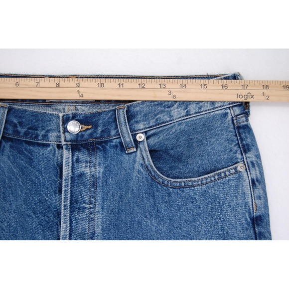 Everlane Men's Relaxed Jeans in Blue - Picture 10 of 14